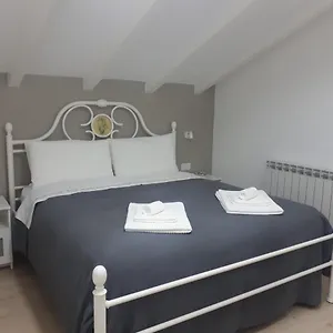 Bed & Breakfast Edo's