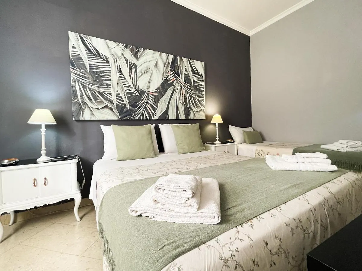 *** Bed & Breakfast Al Politeama Rooms B&B Palermo Italy